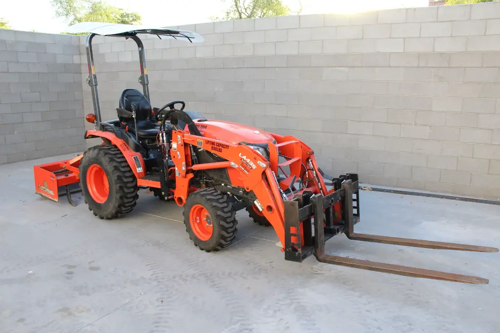 Kubota w/ Fork Attachment