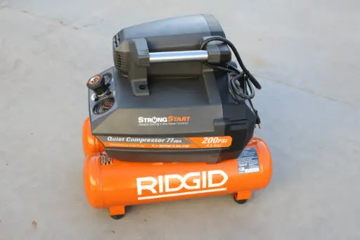 Rigid Air Compressor 4.5 Gallon 